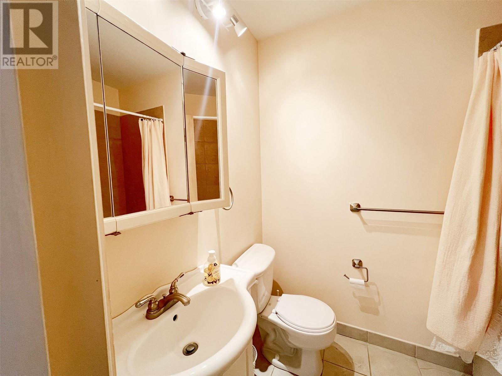  3765 Lornell Crescent, Peachland