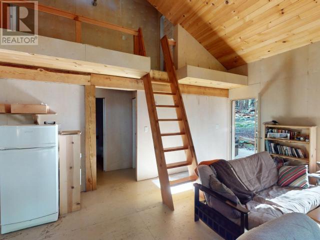 1157 TENNYSON RD, Savary Island