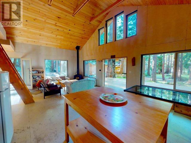 1157 TENNYSON RD, Savary Island