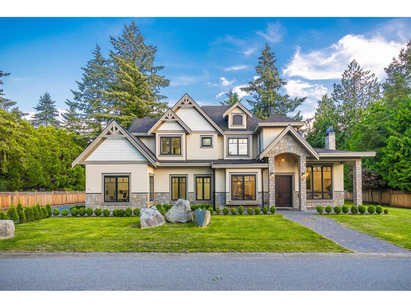 Photo 2 of 13988 20 A Avenue, Surrey BC