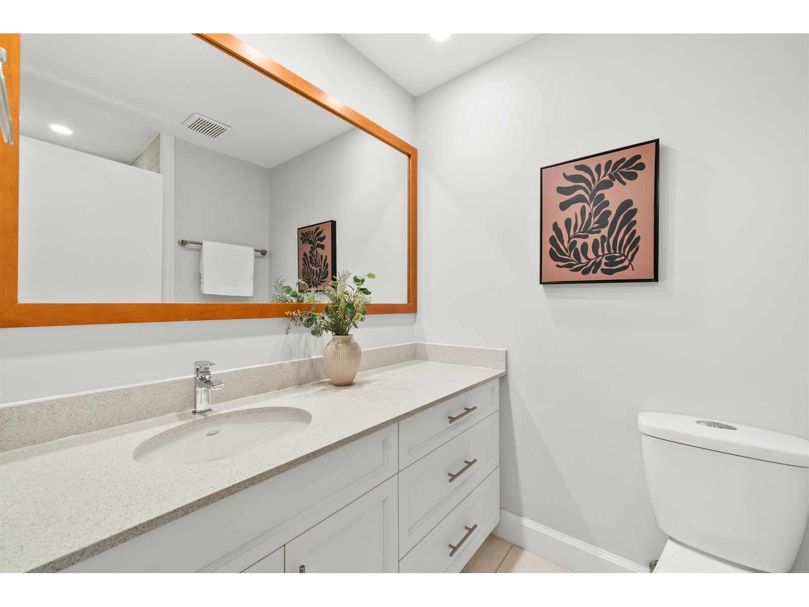 1 10098 154 STREET, Surrey real estate listing R2995693
