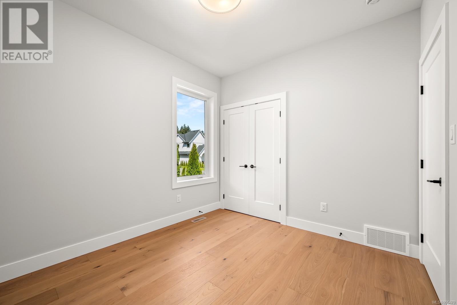 3275 Marygrove Pl, Courtenay