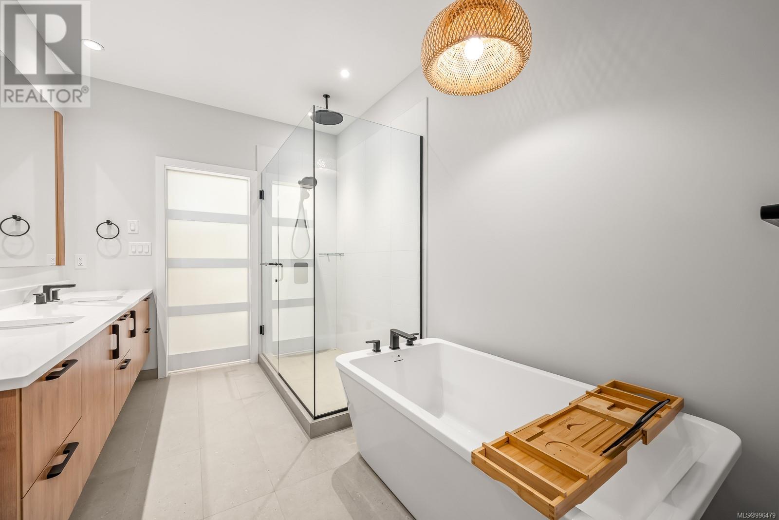 3275 Marygrove Pl, Courtenay