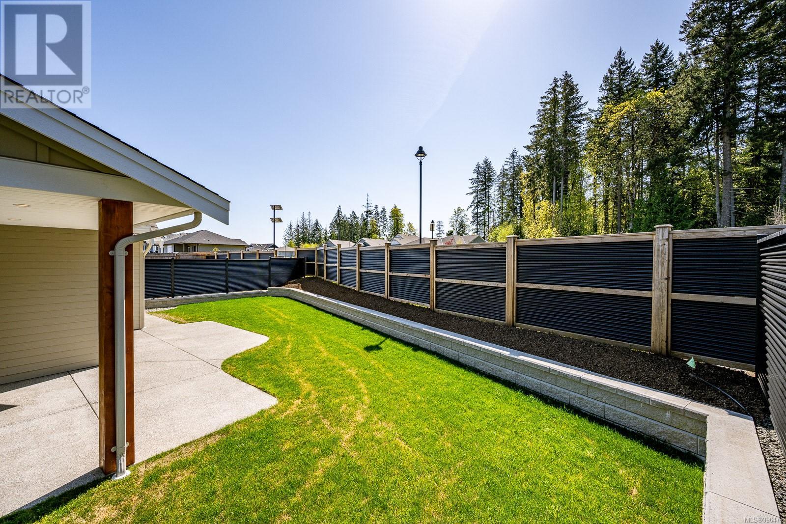 3275 Marygrove Pl, Courtenay