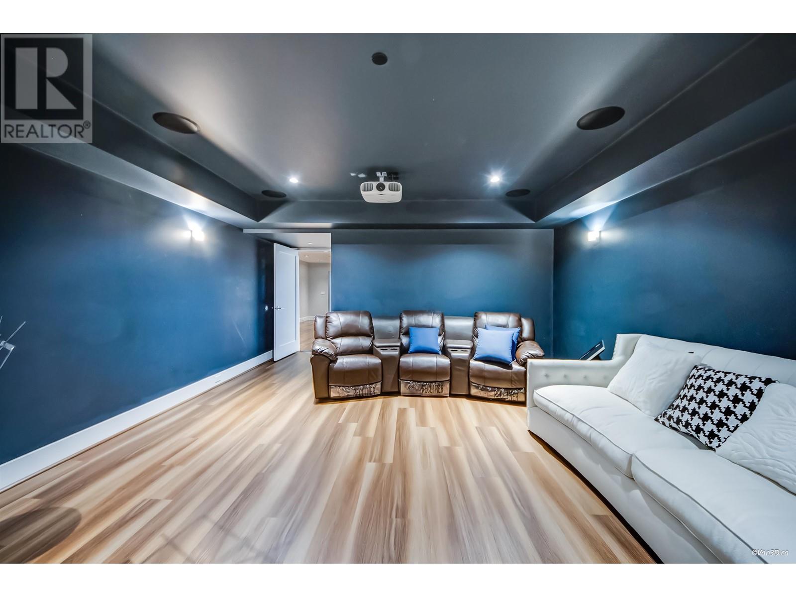 3771 SOUTHRIDGE AVENUE, West Vancouver
