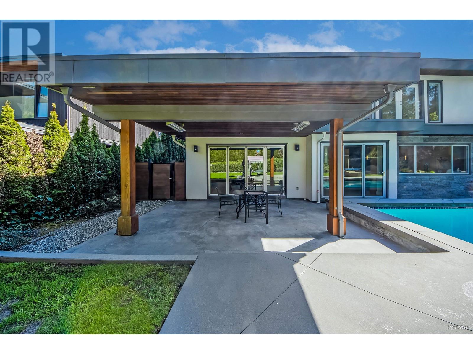 3771 SOUTHRIDGE AVENUE, West Vancouver