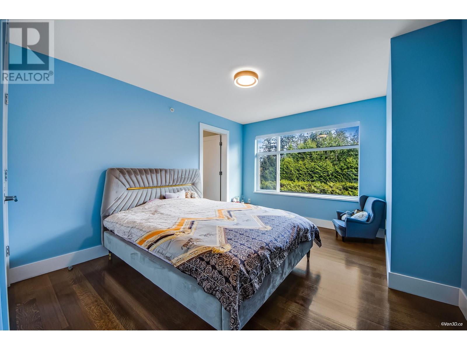 3771 SOUTHRIDGE AVENUE, West Vancouver