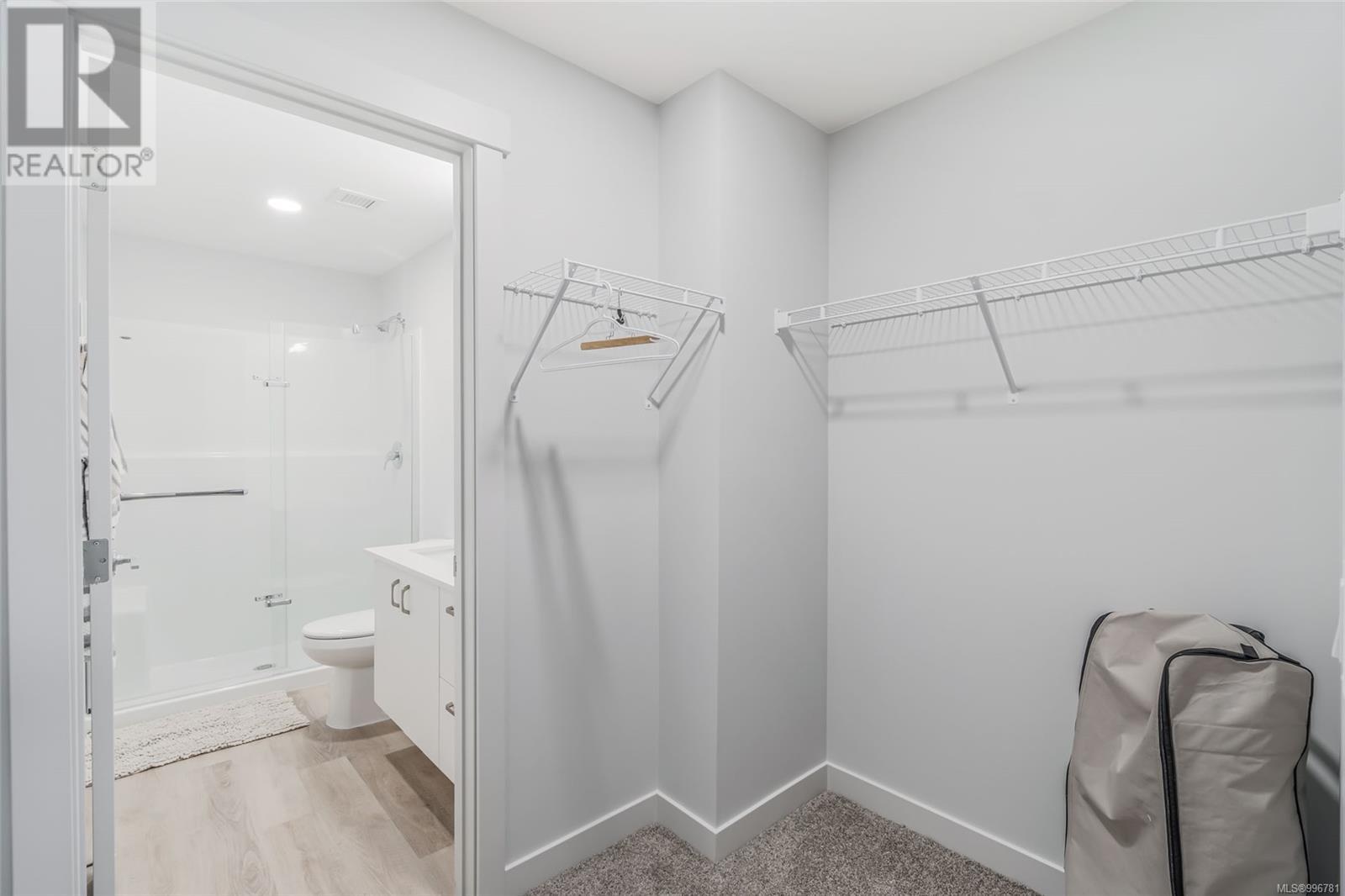 207 140 Jensen Ave W, Parksville real estate listing 996781