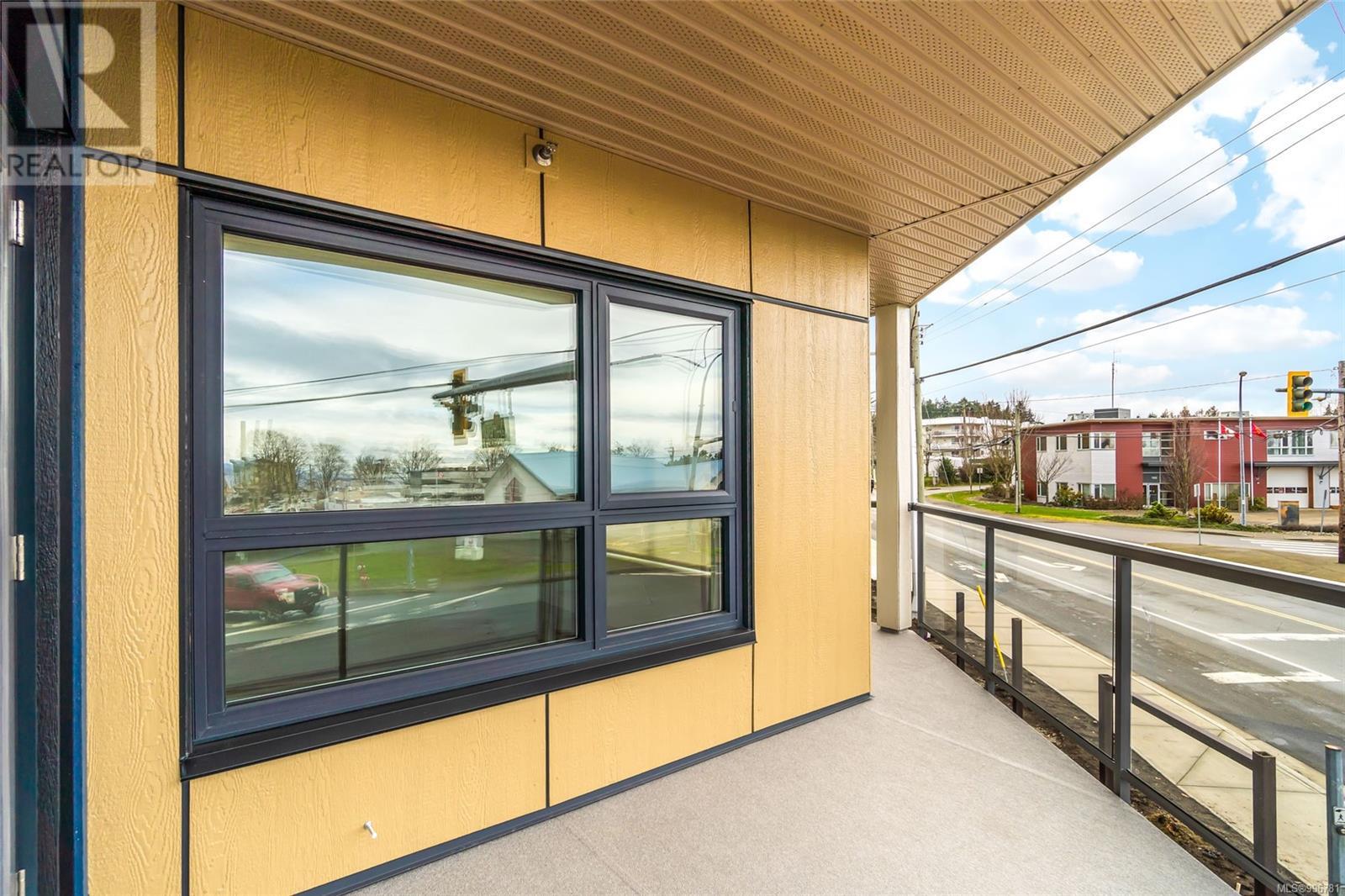 207 140 Jensen Ave W, Parksville real estate listing 996781