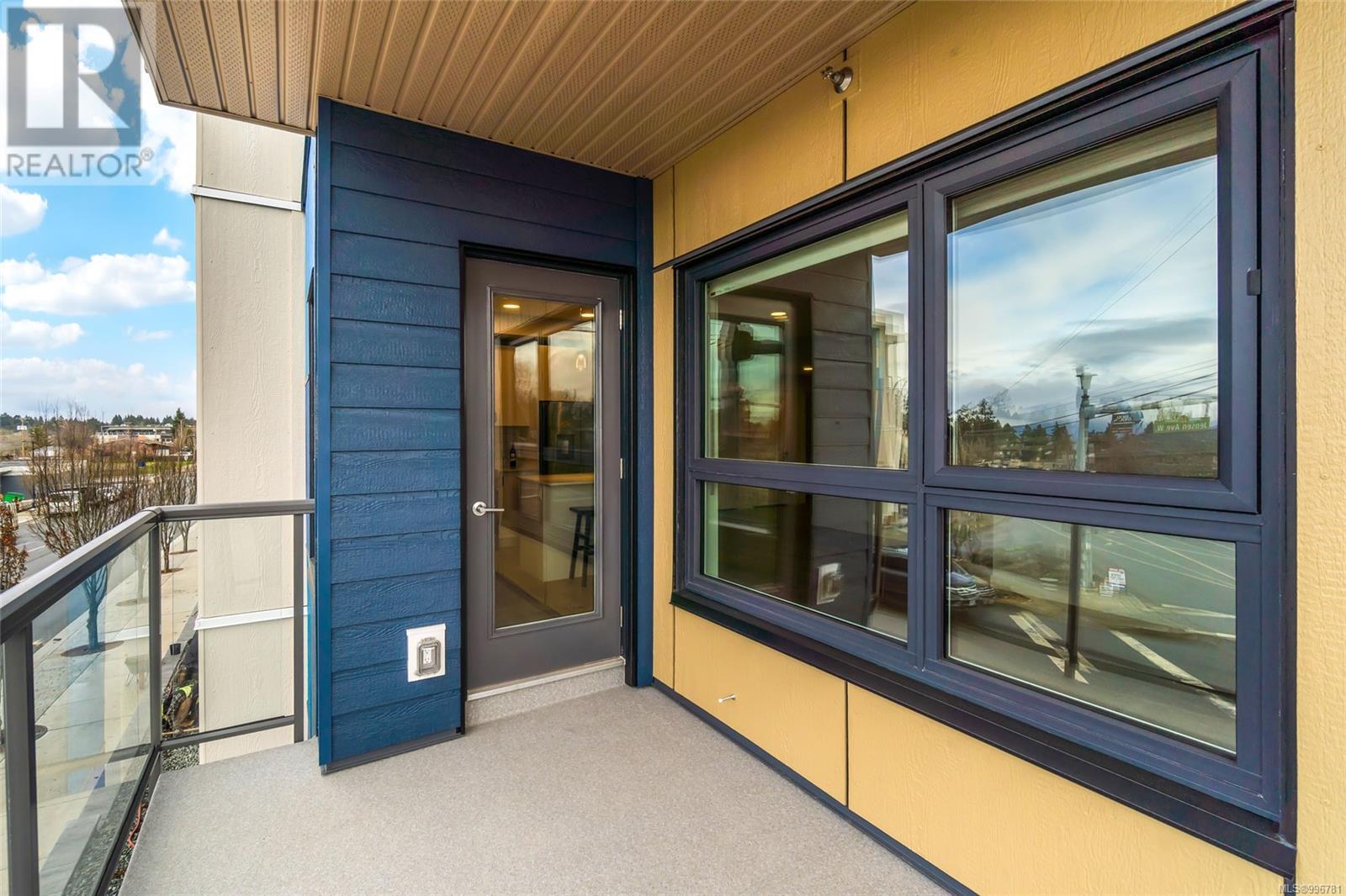 207 140 Jensen Ave W, Parksville real estate listing 996781