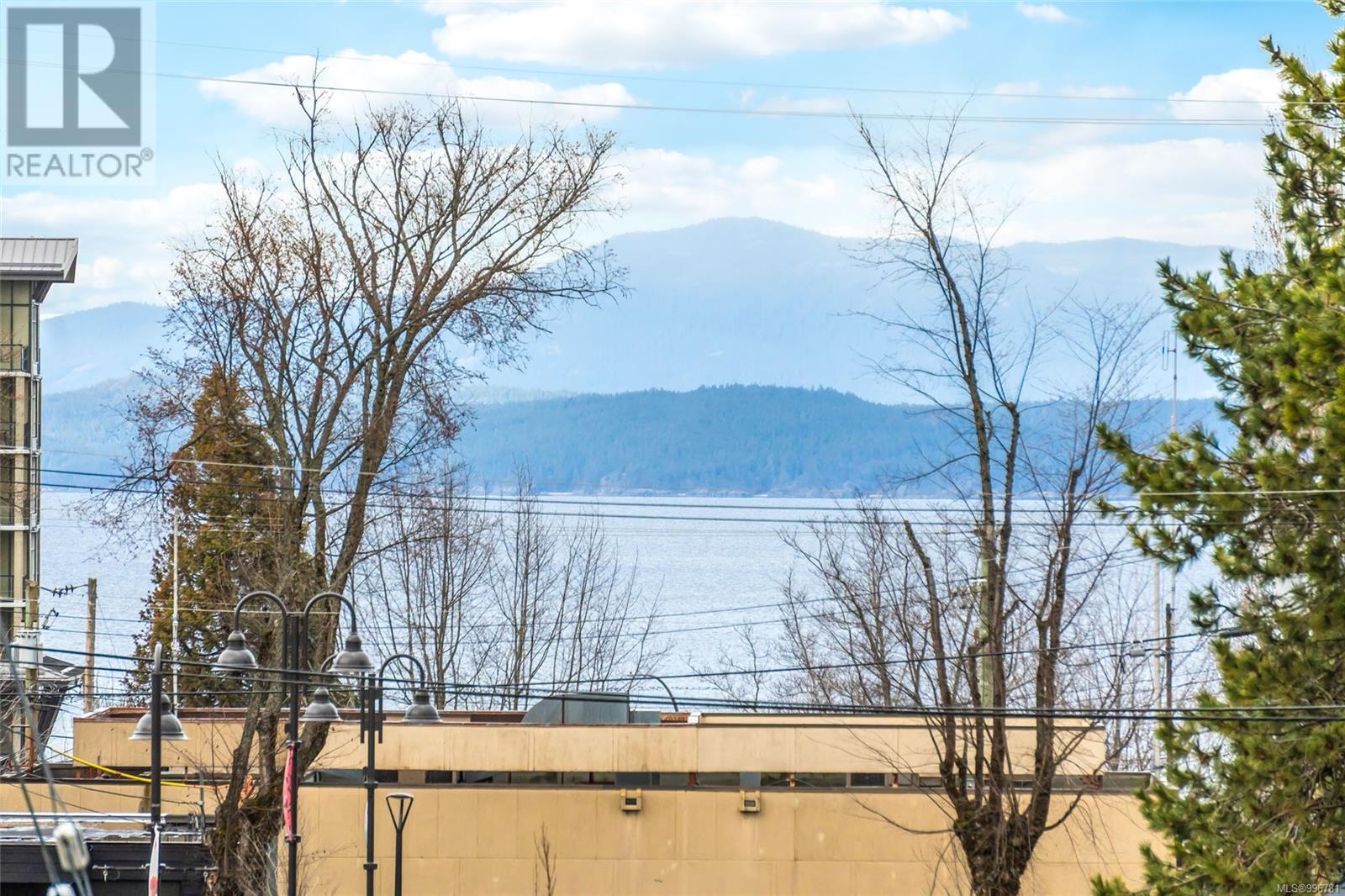 207 140 Jensen Ave W, Parksville real estate listing 996781