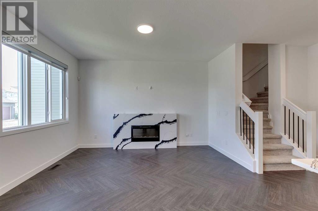 38 Agate Road, Cochrane