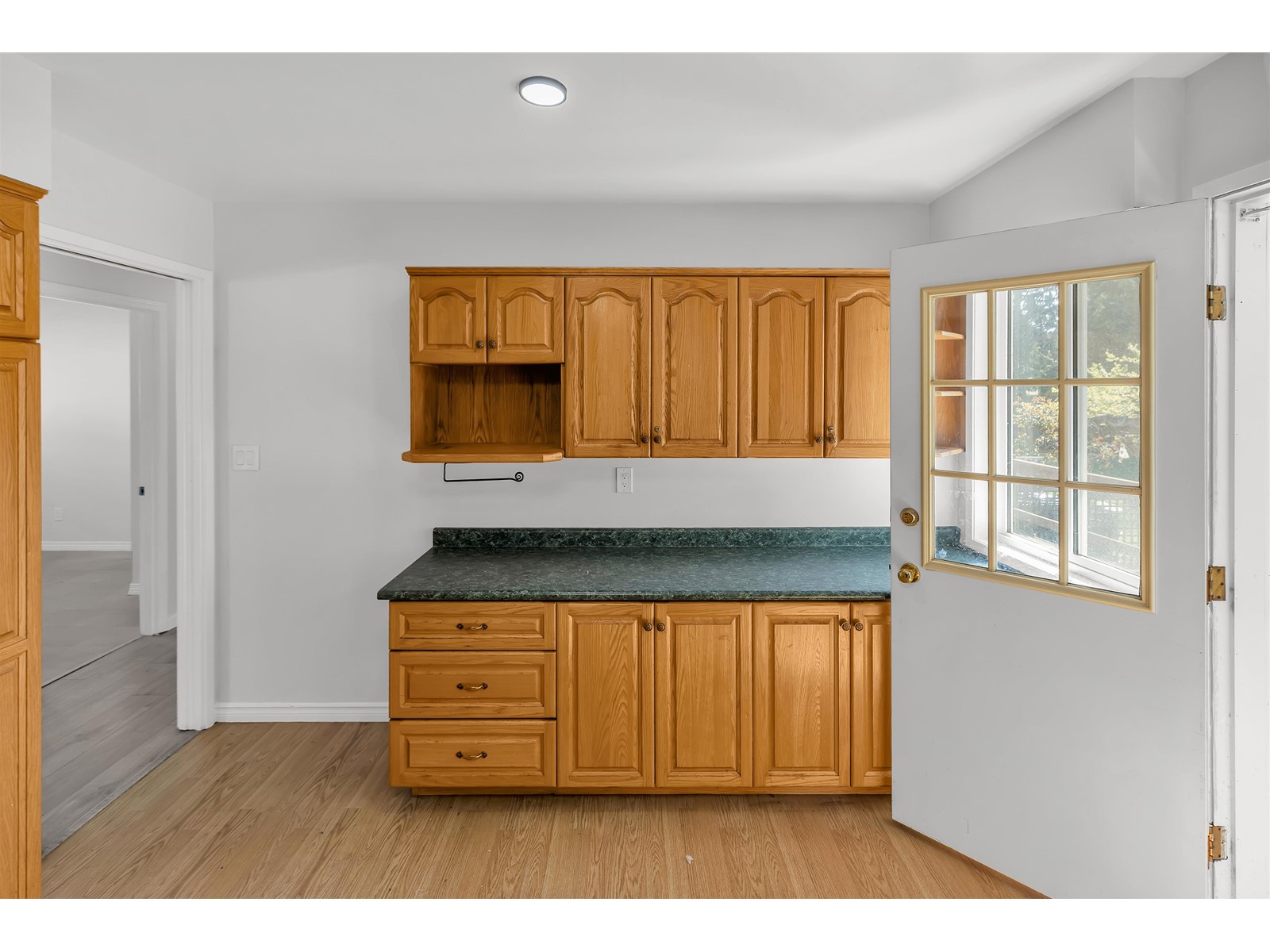 Photo 8 of 2549 Sugarpine Street, Abbotsford BC