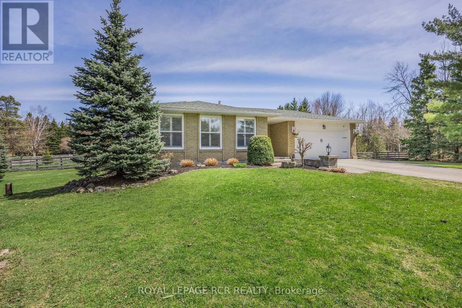 Photo 8 of 9 Woodland Road, Amaranth ON