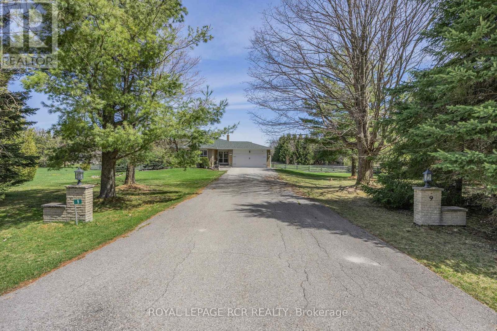 Photo 33 of 9 Woodland Road, Amaranth ON