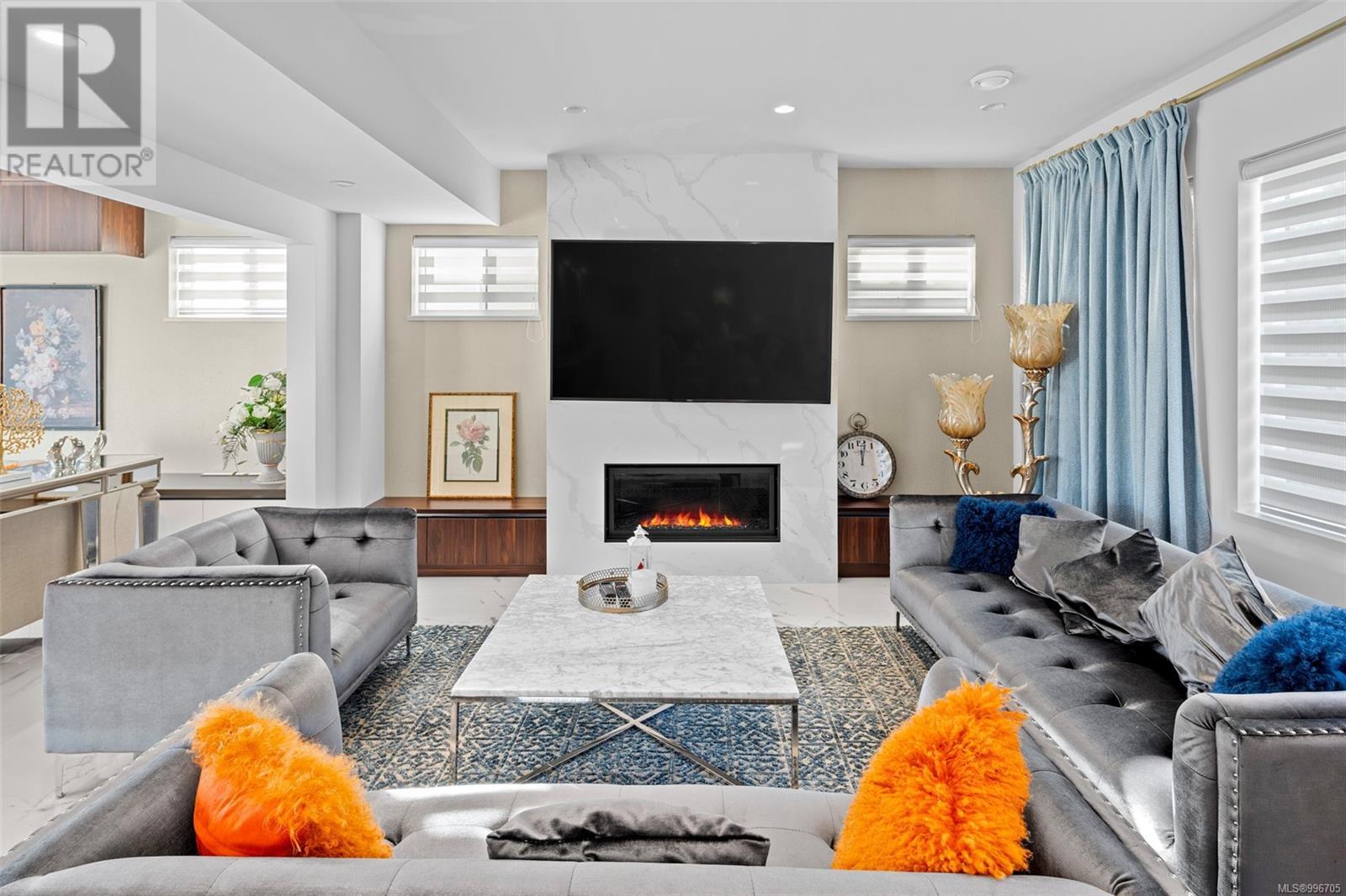  2328 Dunlevy Street, Oak Bay