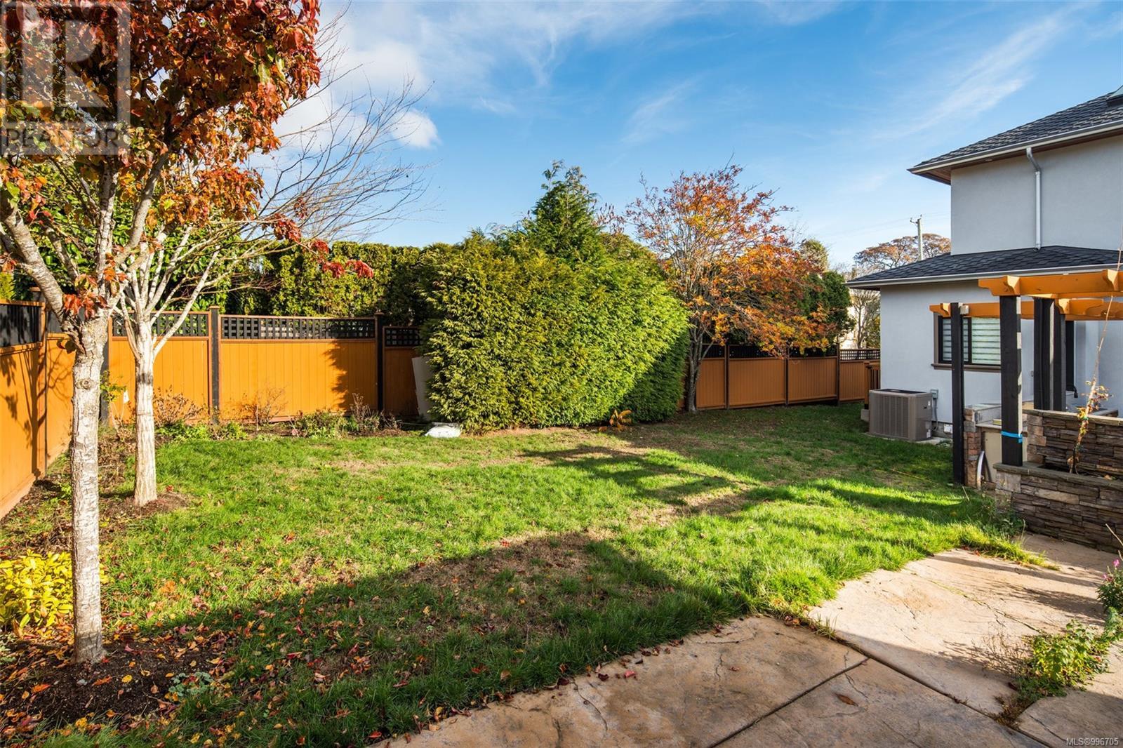 2328 Dunlevy Street, Oak Bay