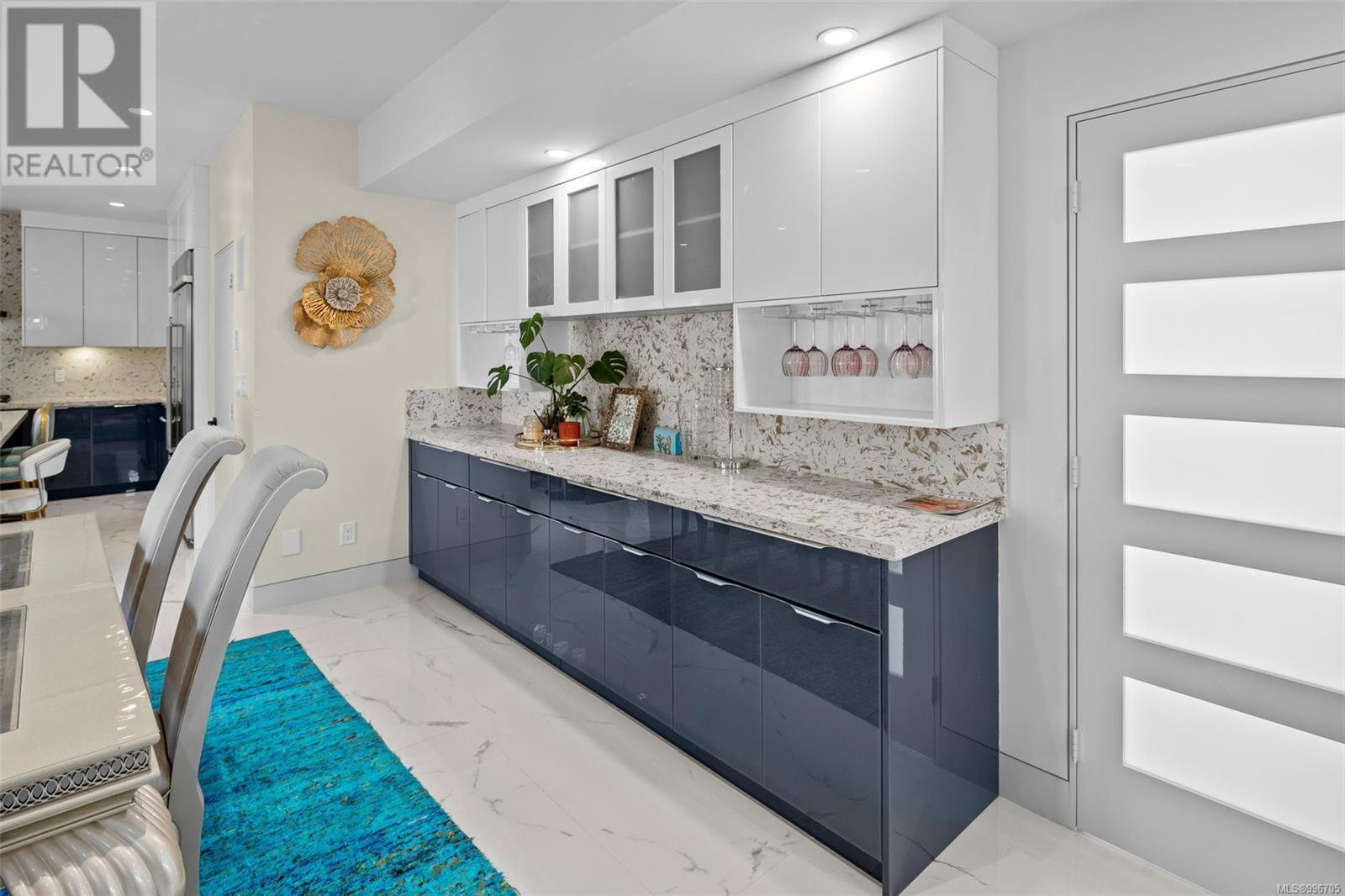  2328 Dunlevy Street, Oak Bay