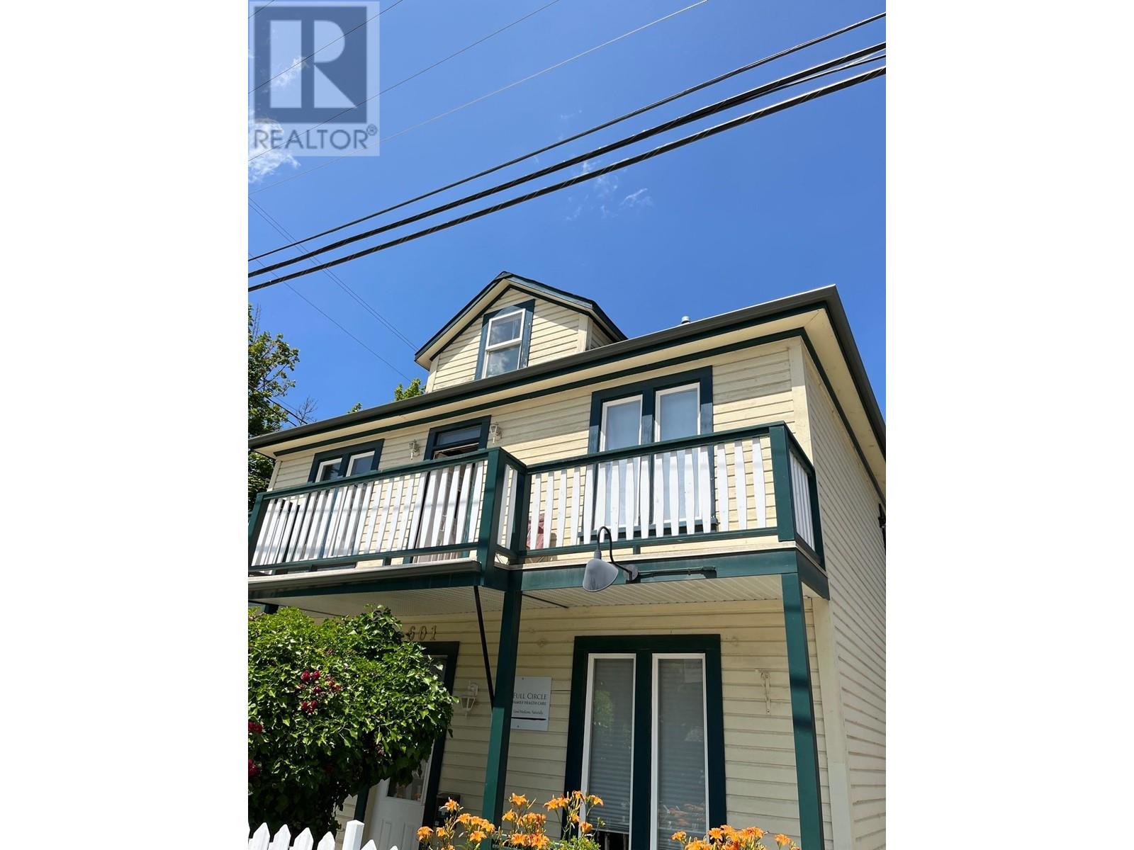 601 LAKE Street, Nelson