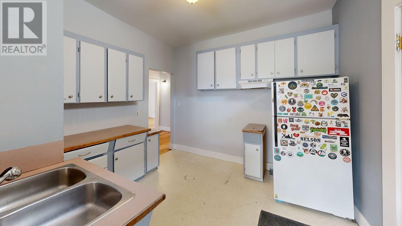 601 LAKE Street, Nelson