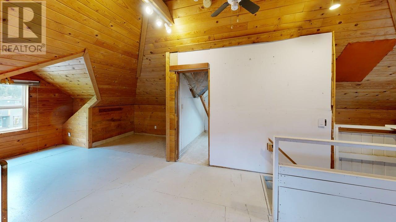 601 LAKE Street, Nelson