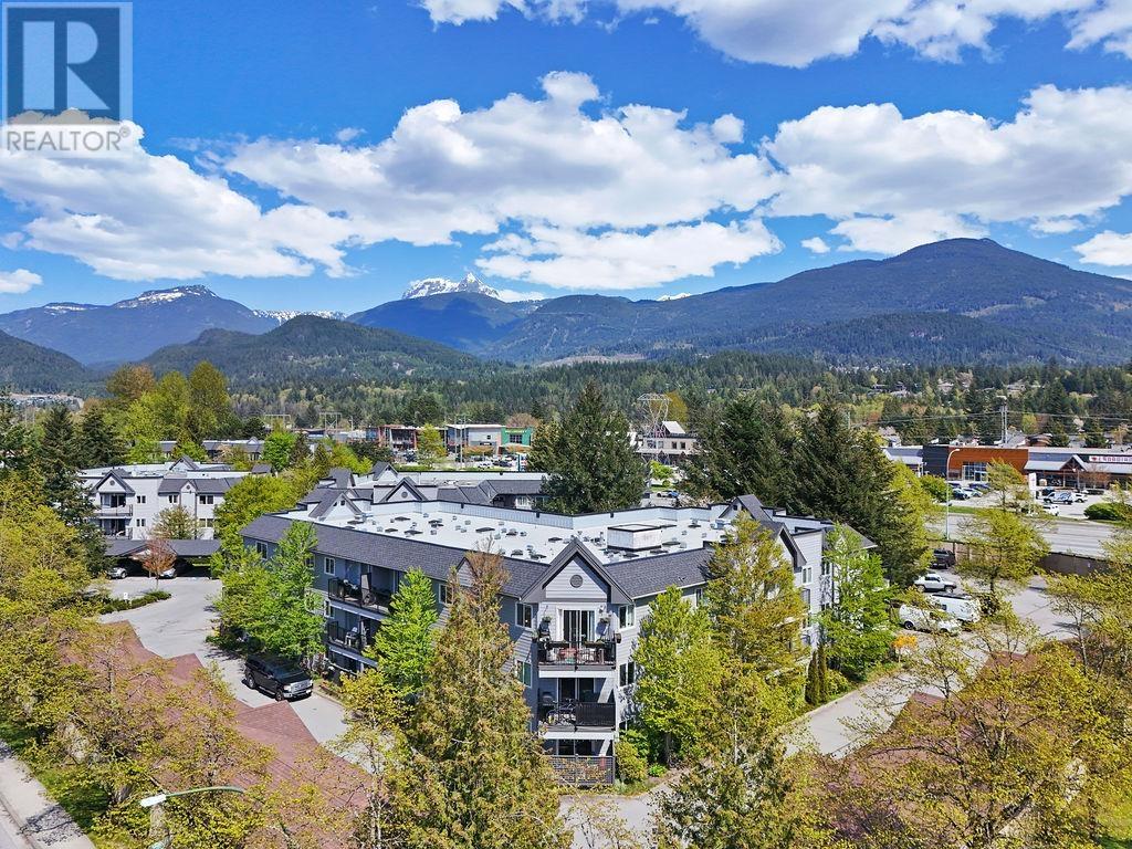 A201 40100 WILLOW CRESCENT, Squamish