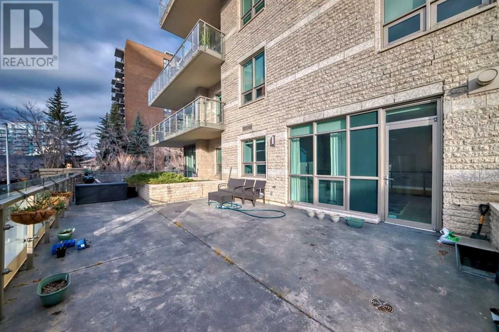Single Family House for Sale in    Avenue SW Downtown Commercial Core Calgary 