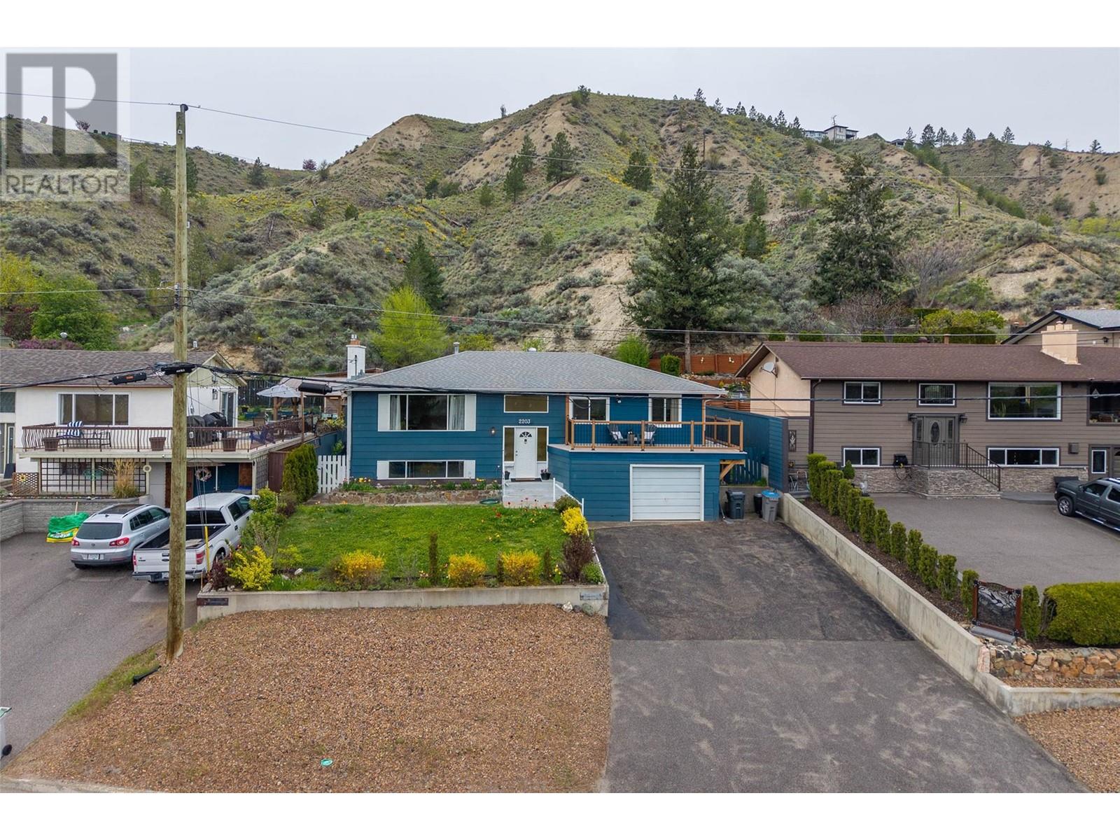 2203 Grasslands Boulevard, Kamloops
