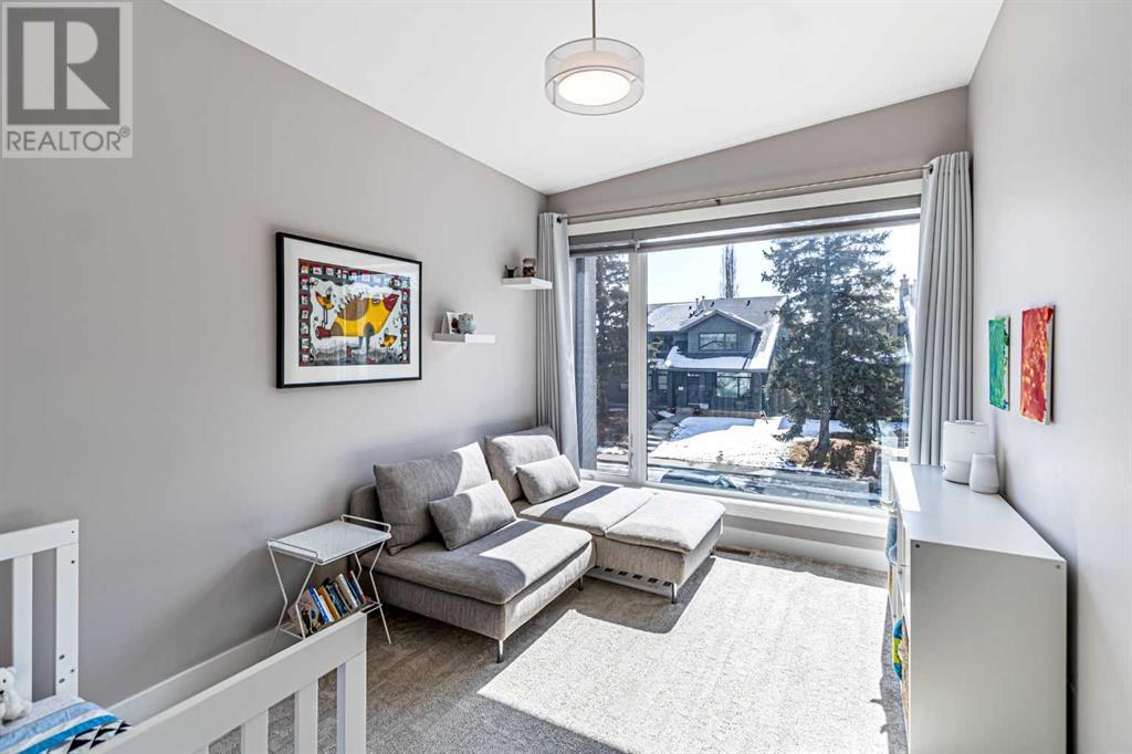Single Family House for Sale in   Avenue NW Mount Pleasant Calgary 