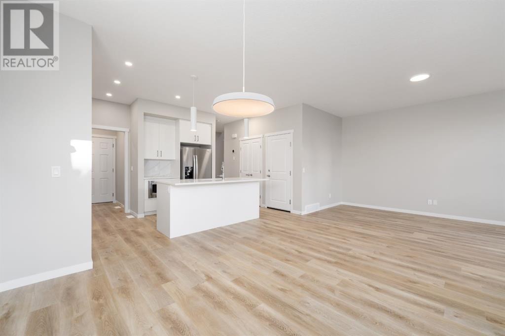 Single Family House for Sale in  Heirloom Drive SE Rangeview Calgary 