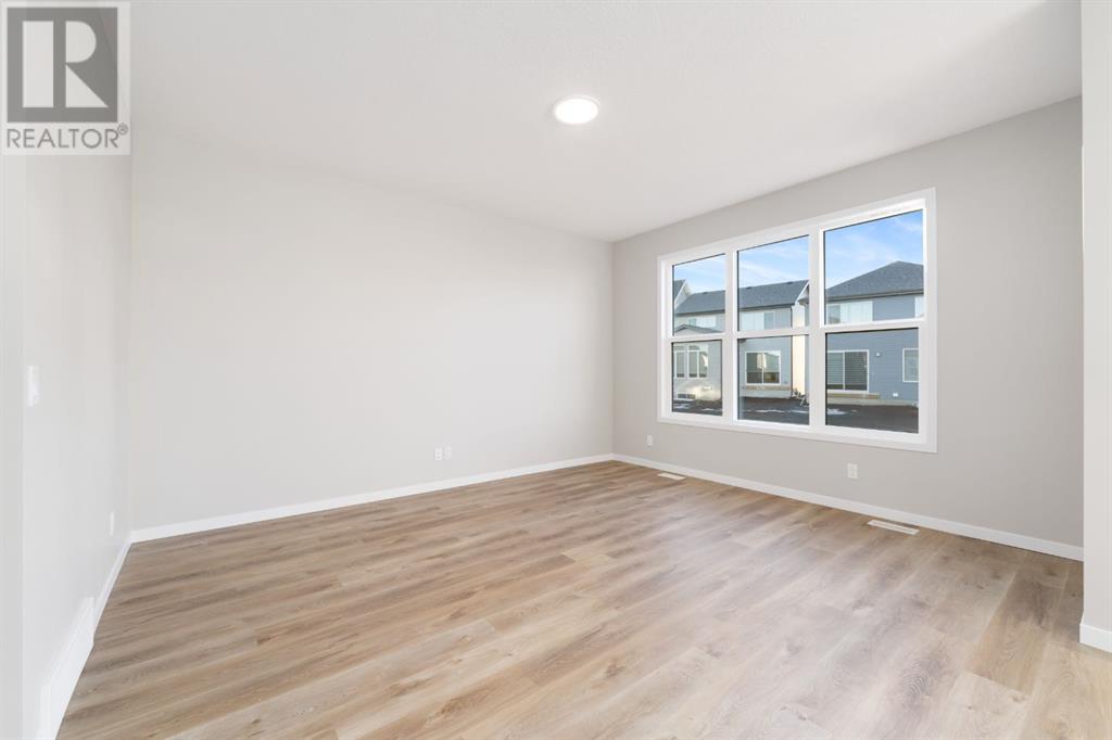 Single Family House for Sale in  Heirloom Drive SE Rangeview Calgary 