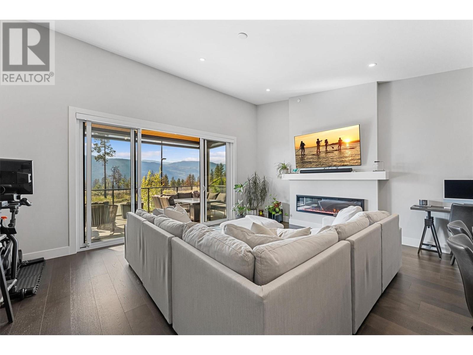 10100 Tyndall Road Unit# 4, Lake Country
