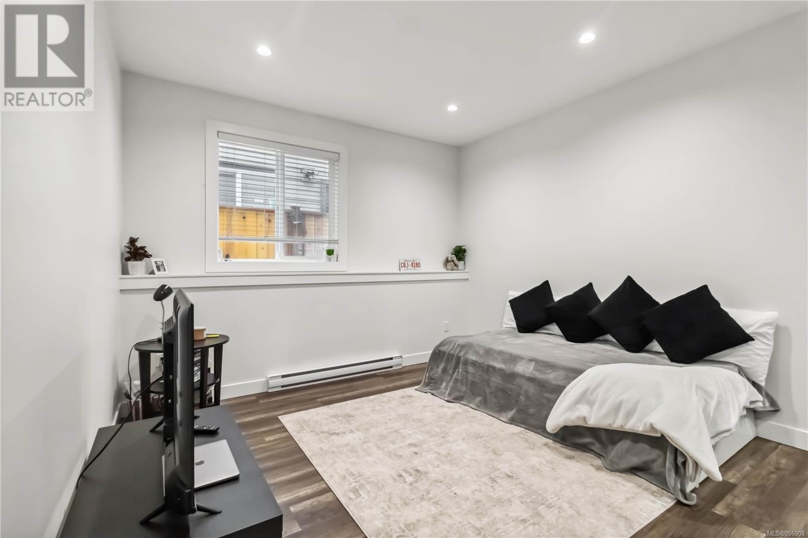  3329 Sanderling Way, Langford