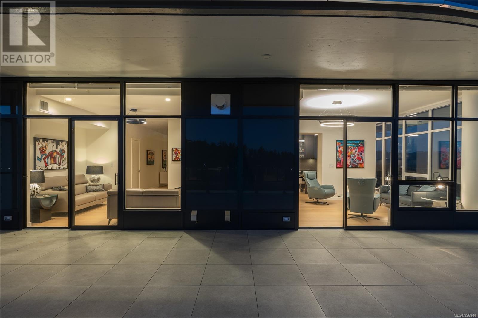 1702 2000 Hannington Road, Langford