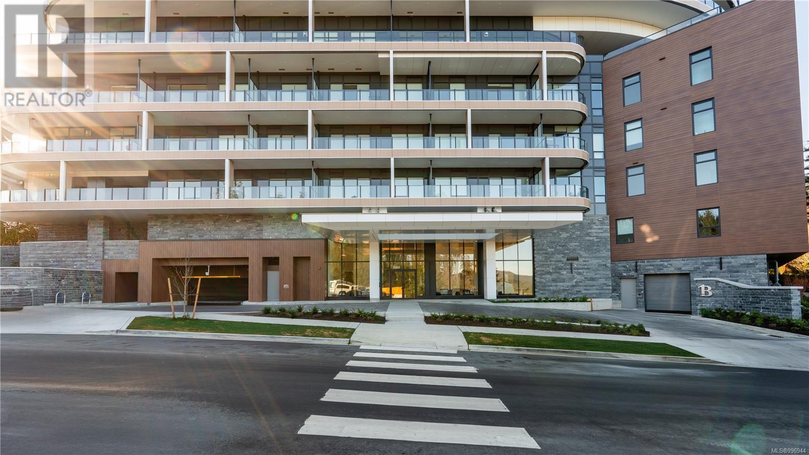 1702 2000 Hannington Road, Langford