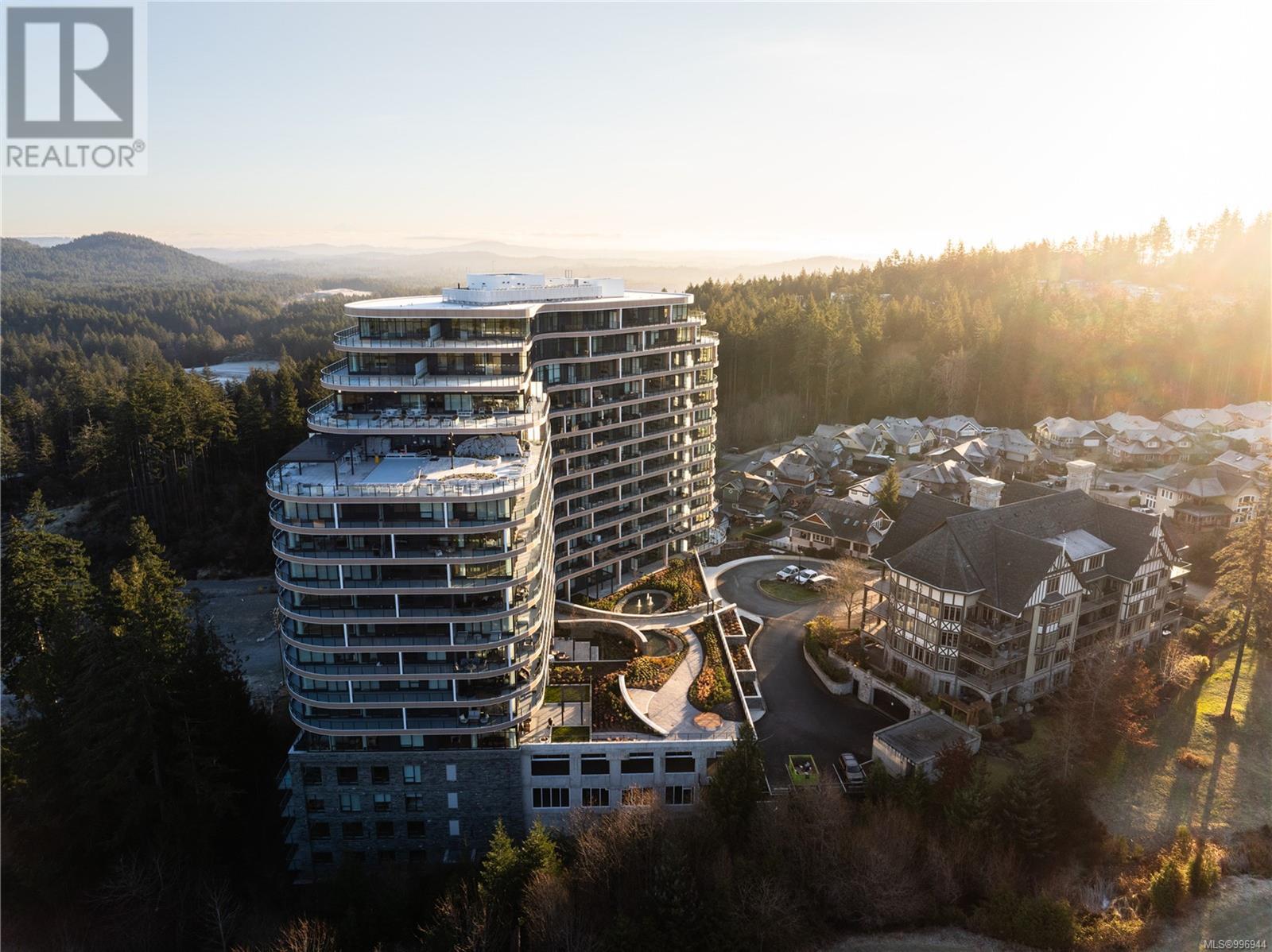 1702 2000 Hannington Road, Langford