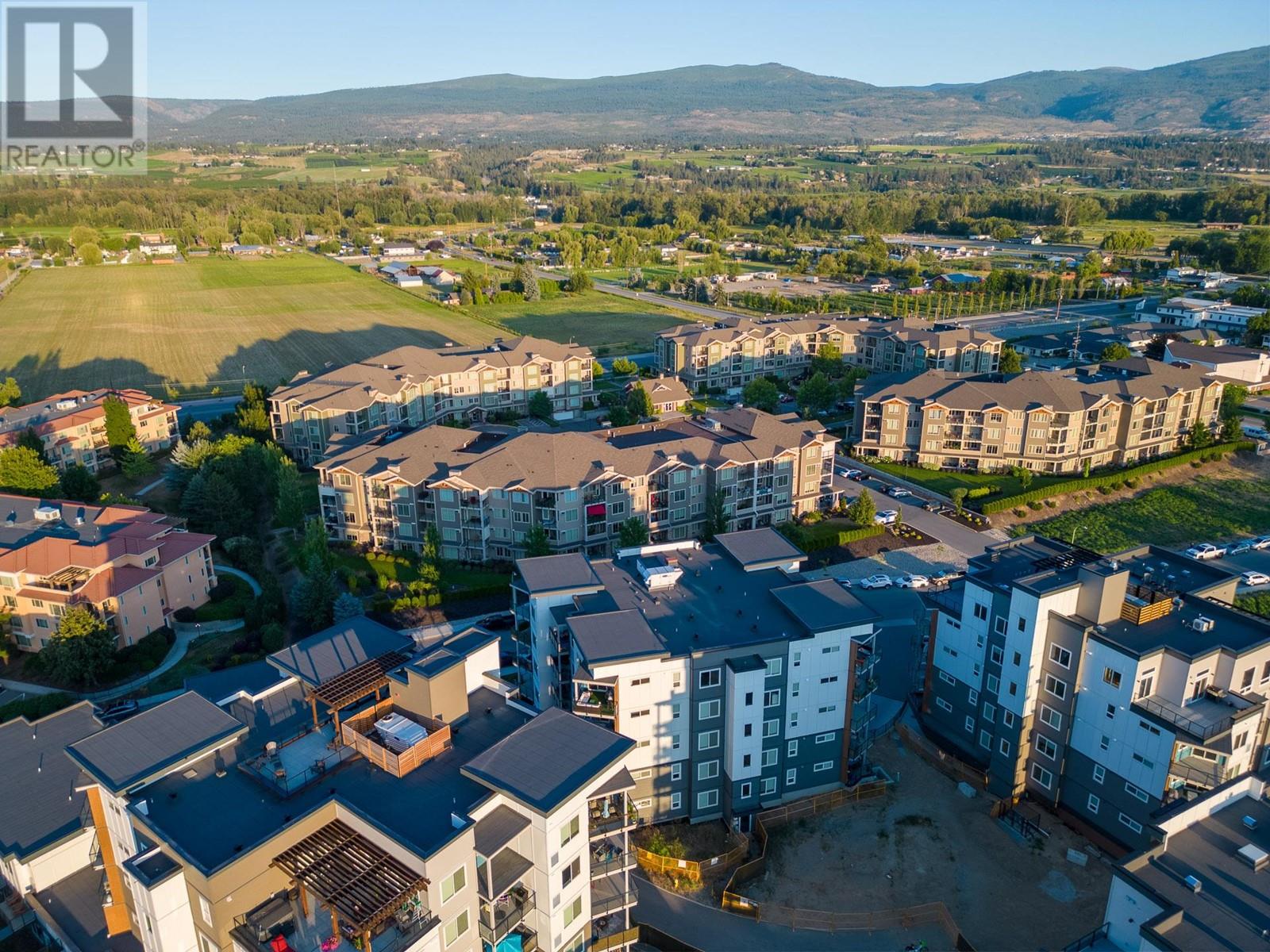 Photo 16 of 3630 Mission Springs Drive Unit 404, Kelowna BC