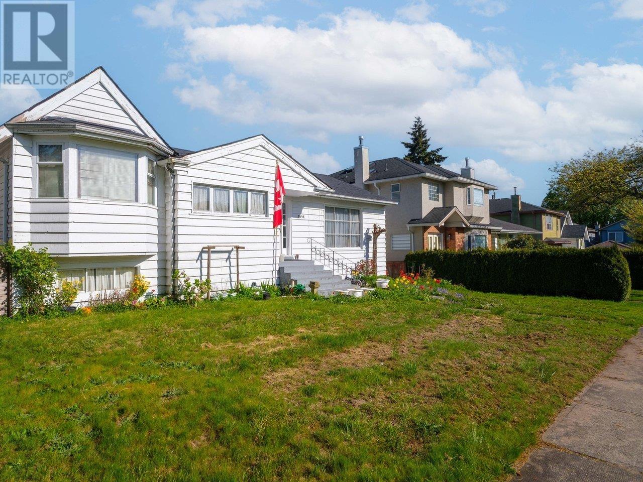 Photo 3 of 7898 Osler Street, Vancouver BC