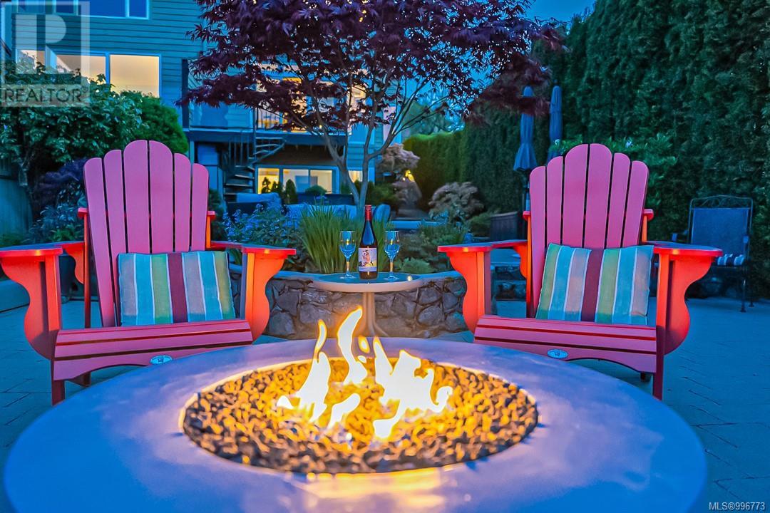  1017 DeCosta Place, Esquimalt