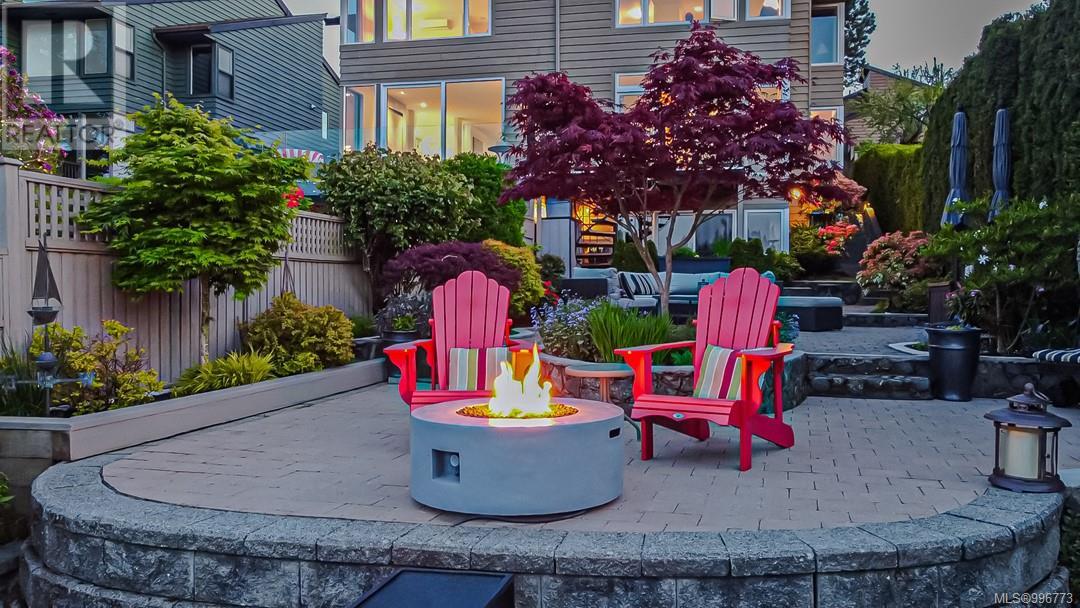  1017 DeCosta Place, Esquimalt
