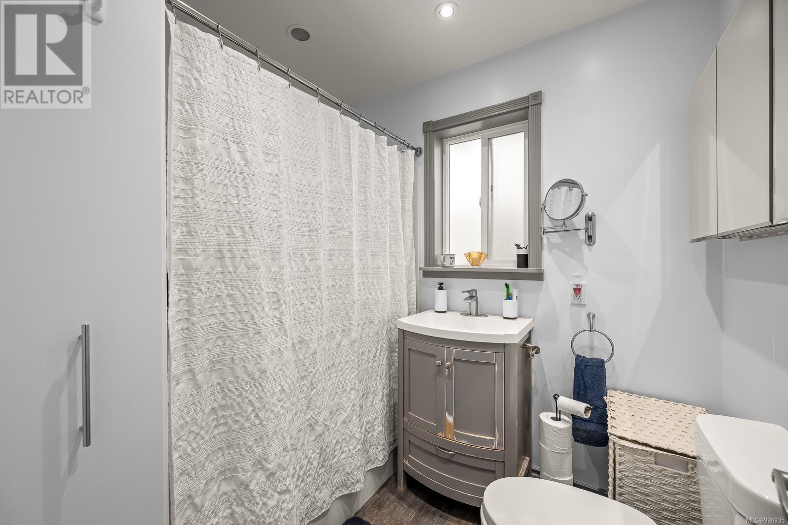 1238 Don Rd, Comox