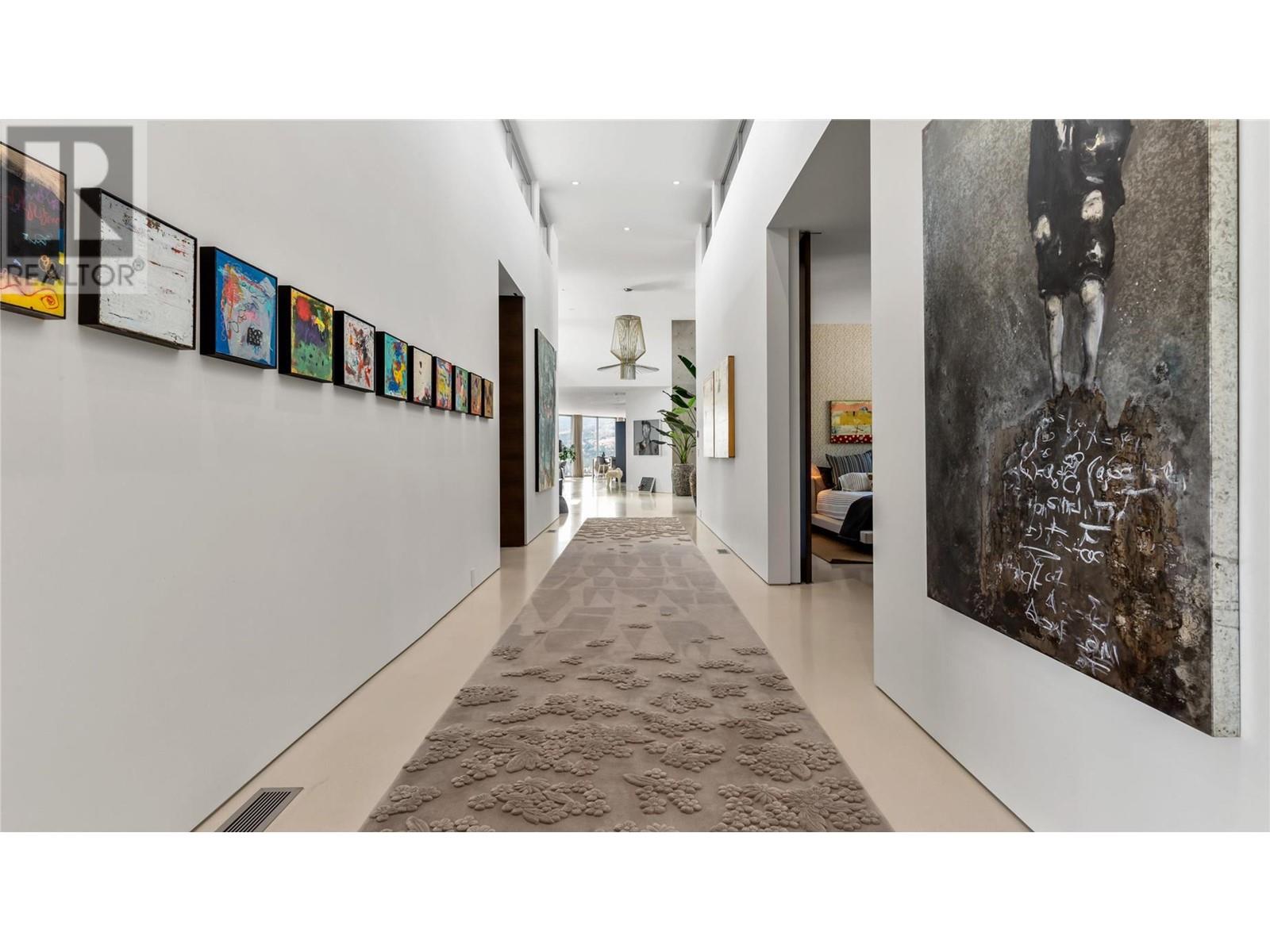 764 Rockcliffe Place, Kelowna
