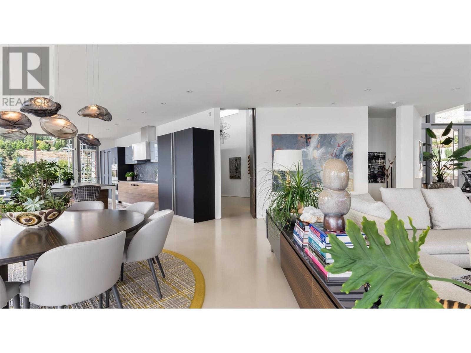 764 Rockcliffe Place, Kelowna
