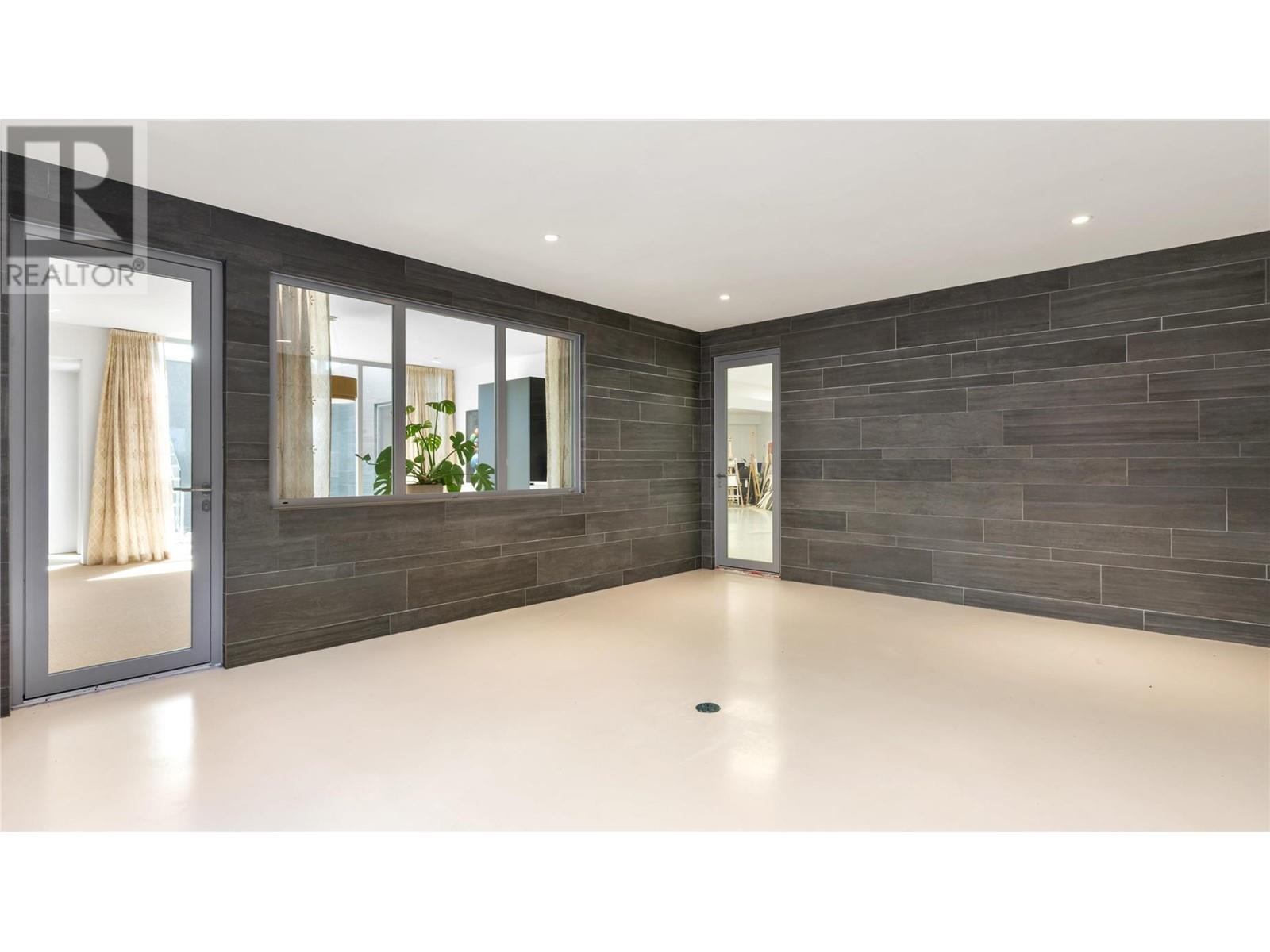 764 Rockcliffe Place, Kelowna