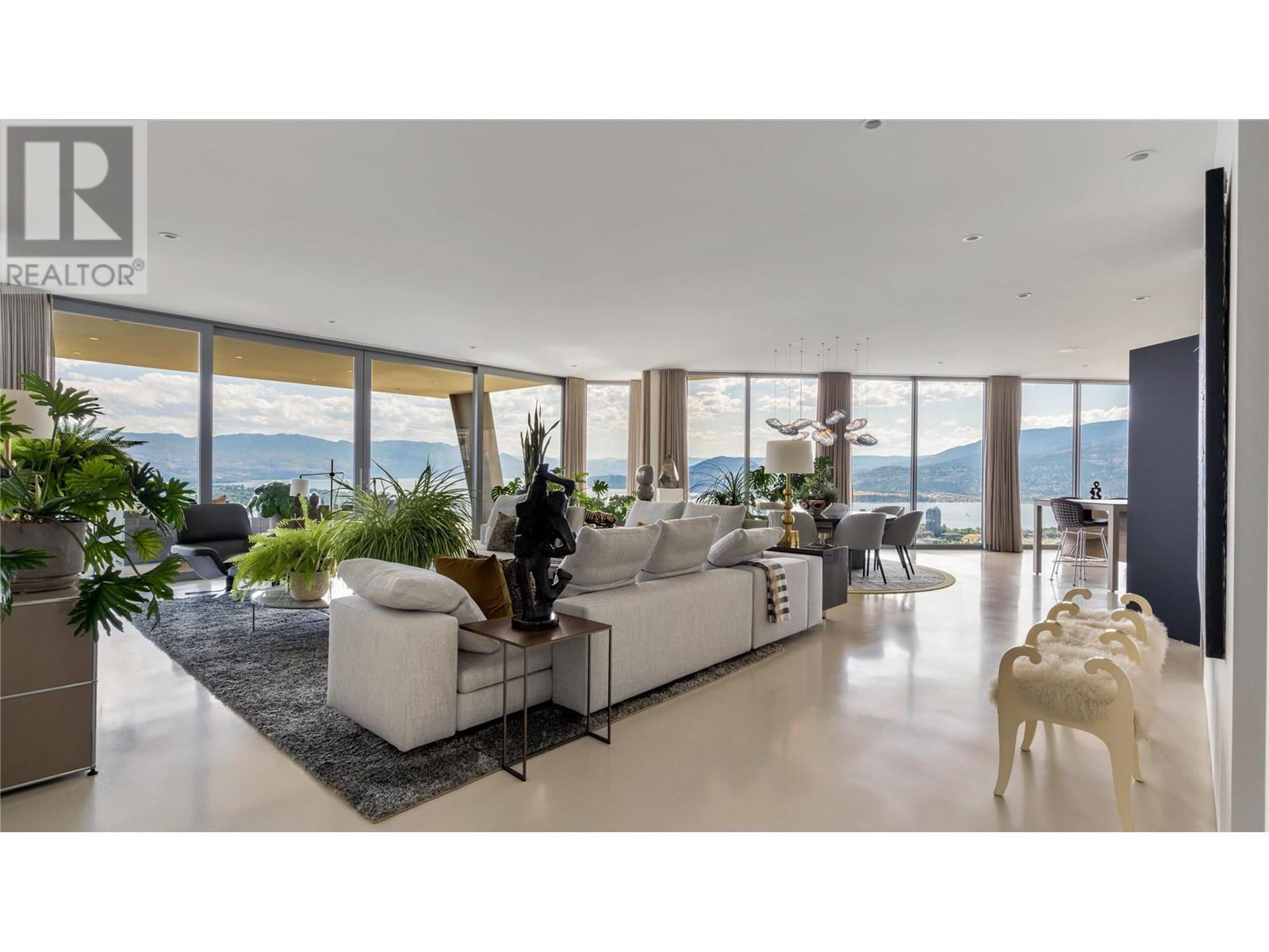 764 Rockcliffe Place, Kelowna