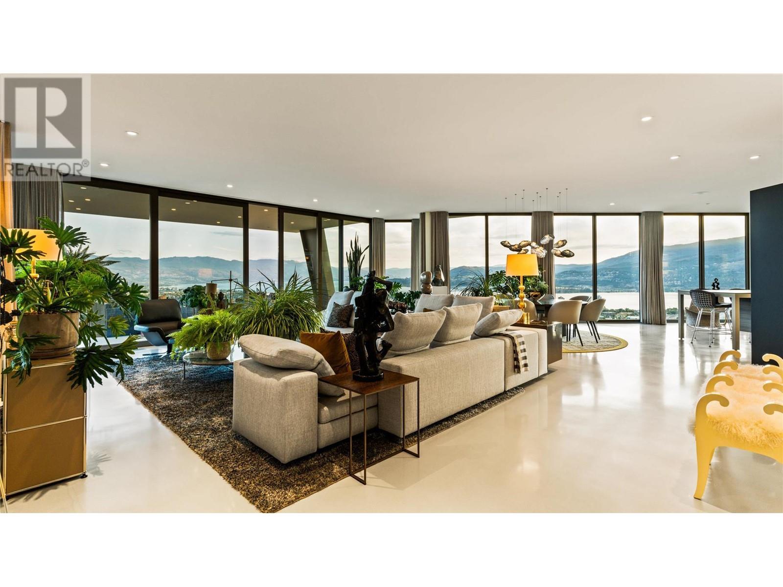 764 Rockcliffe Place, Kelowna