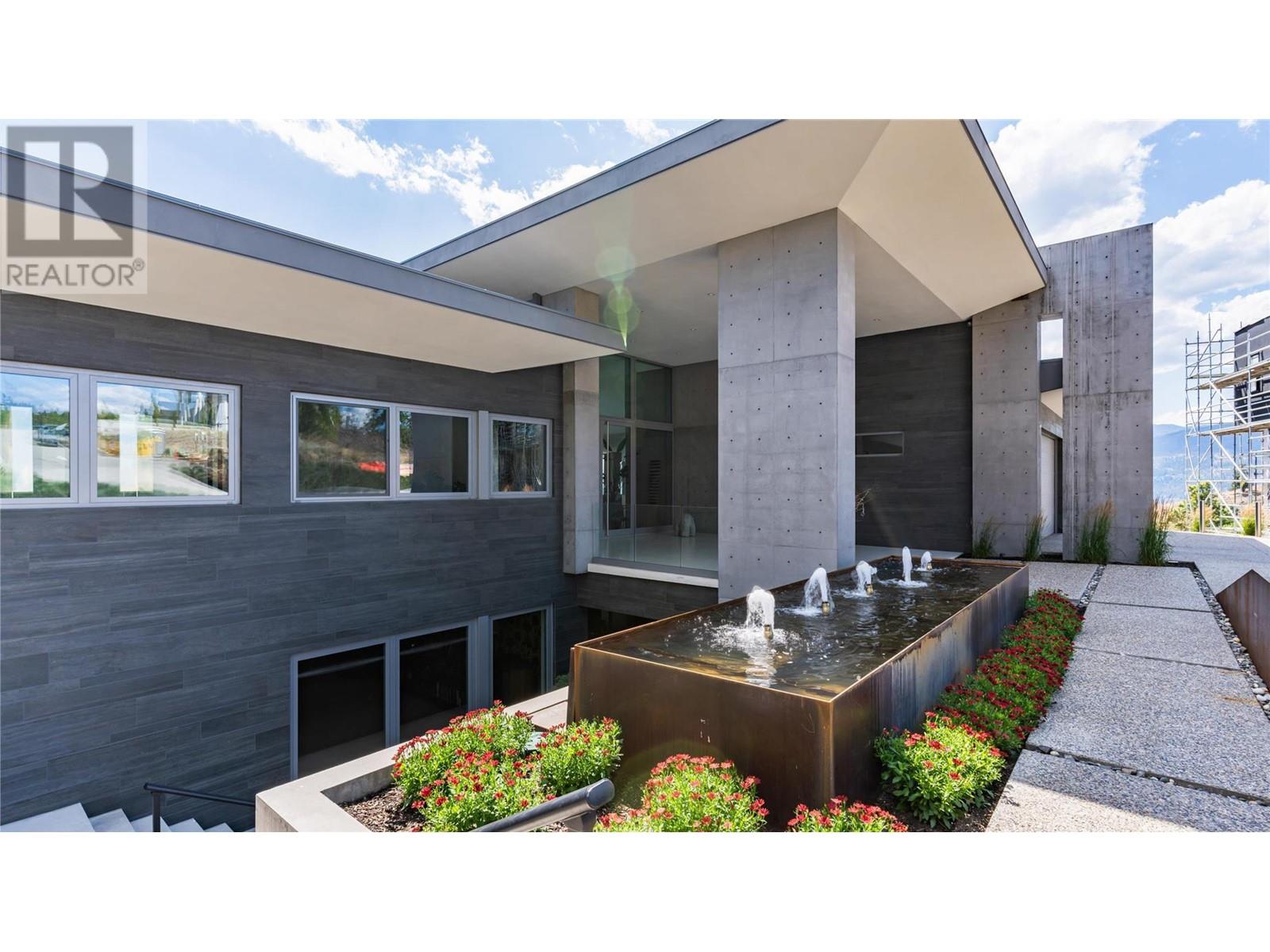 764 Rockcliffe Place, Kelowna