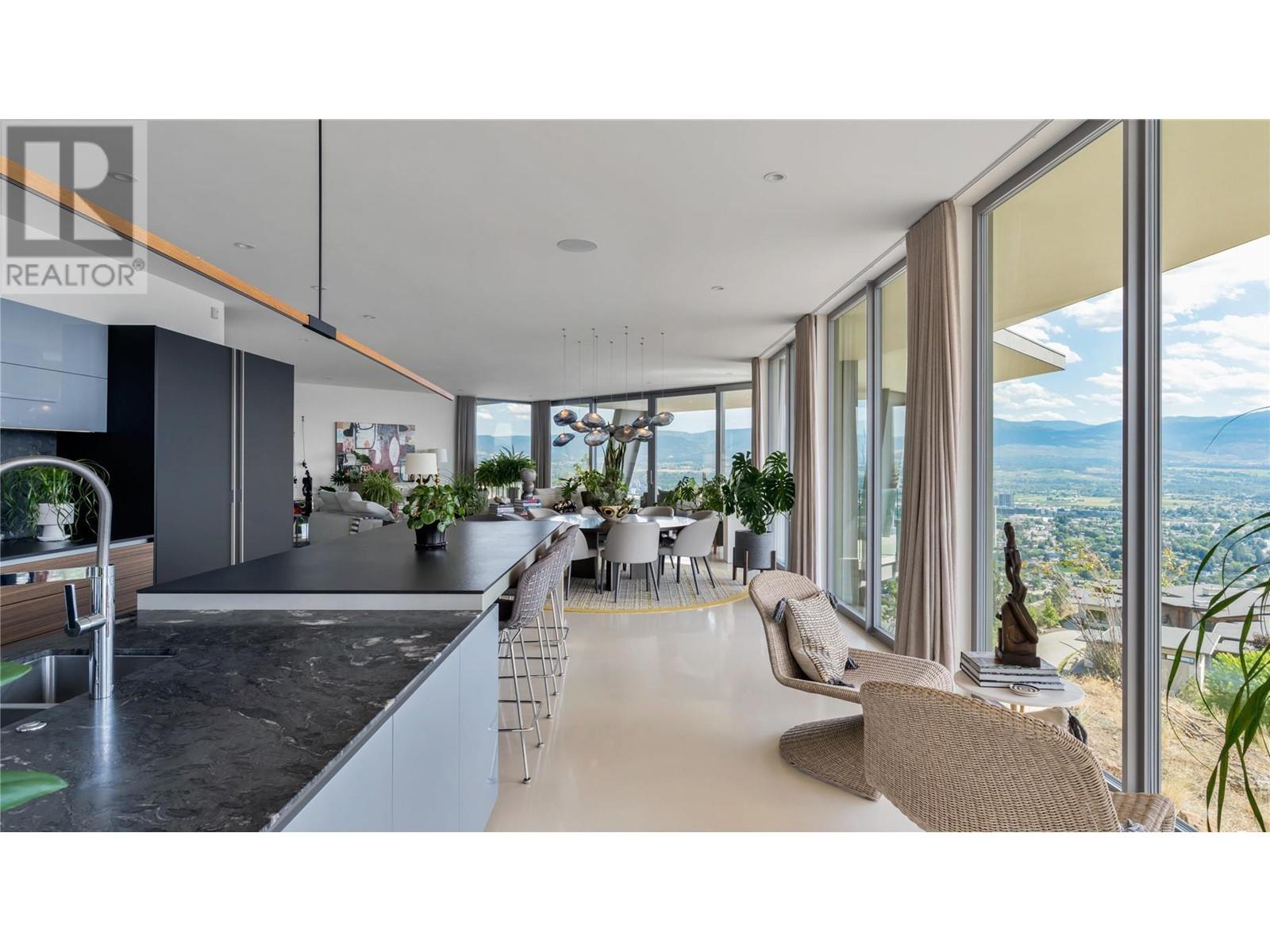  764 Rockcliffe Place, Kelowna