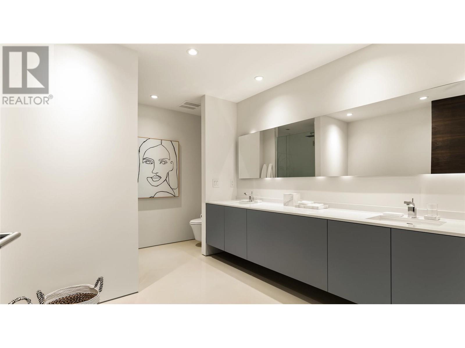 764 Rockcliffe Place, Kelowna