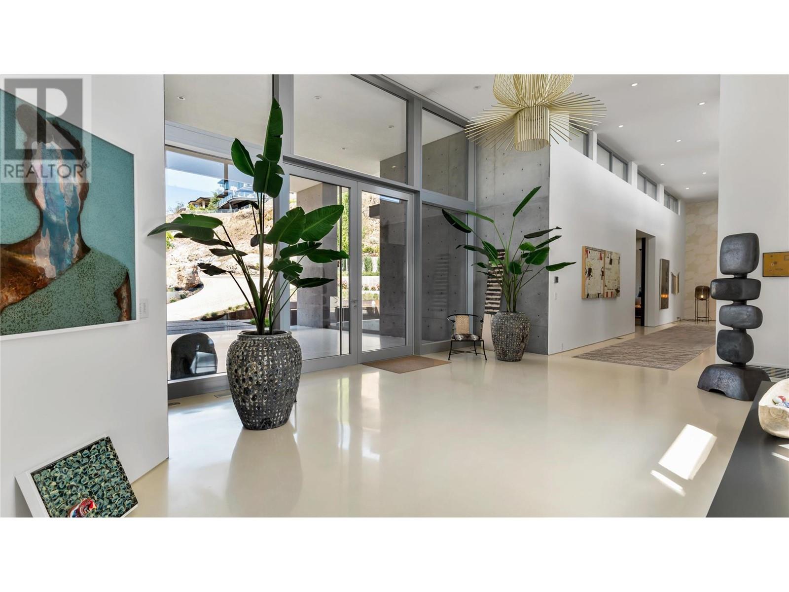 764 Rockcliffe Place, Kelowna
